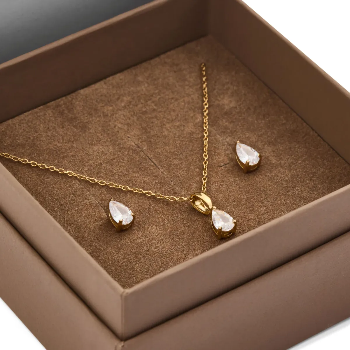 Mockberg, Belle Gold Combo Sett / Øreringer + kjede