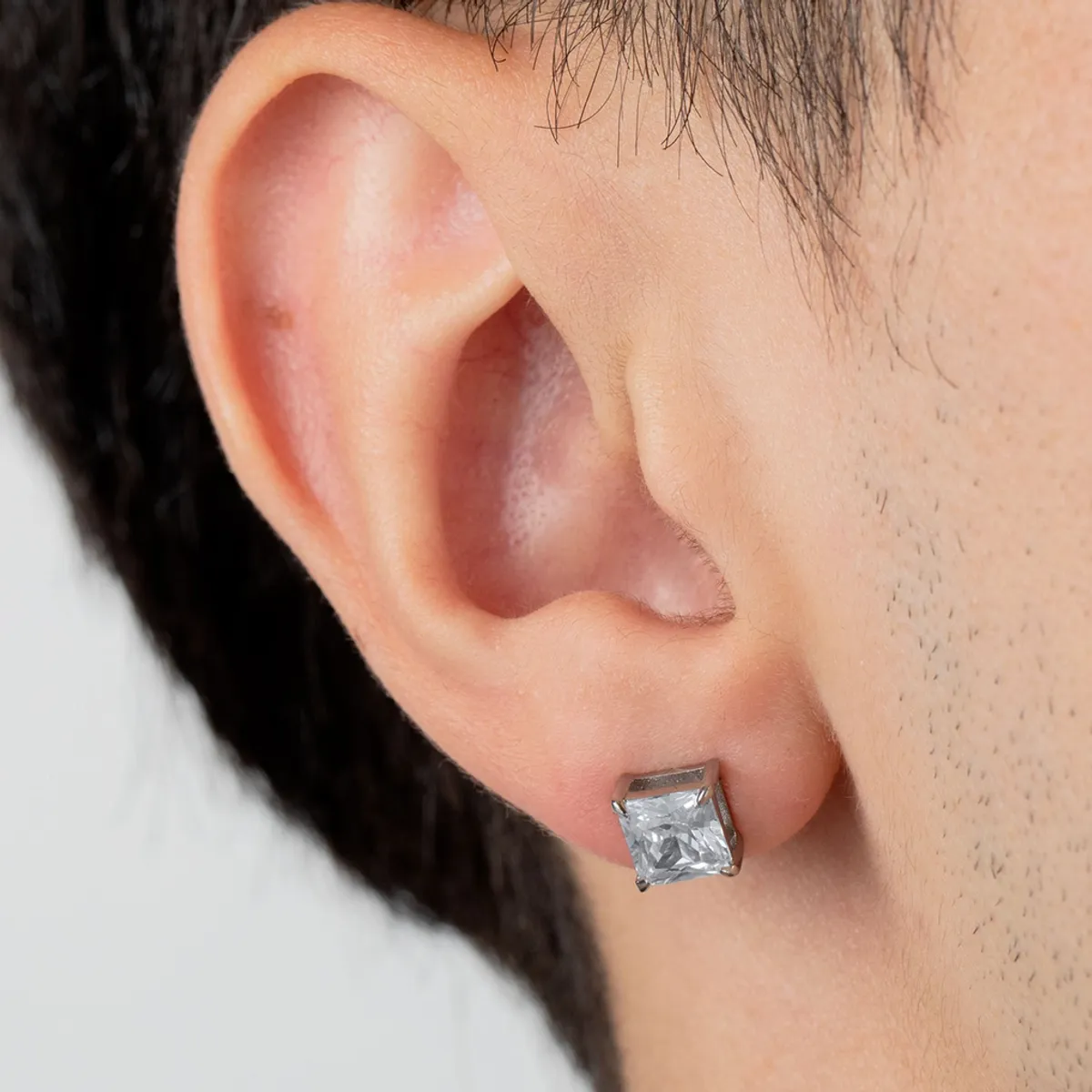 Lotus Style, ørepynt herre, stål, kvadratisk stein (6 mm) 