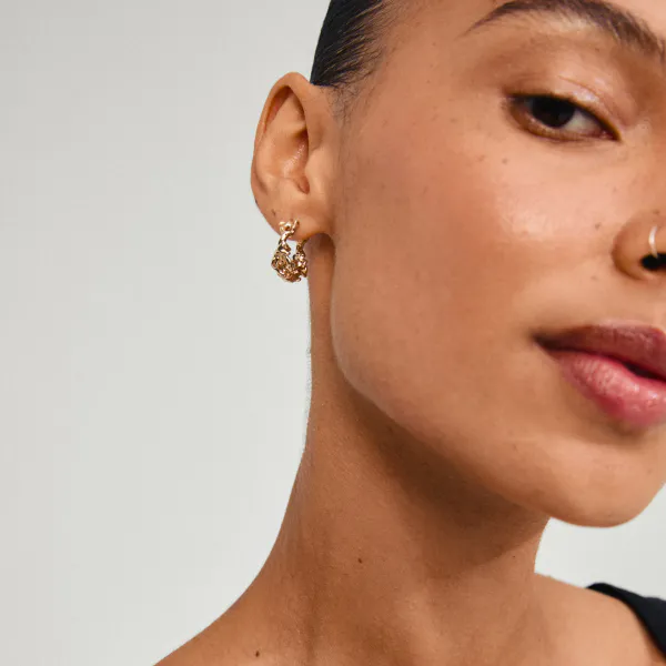 Hovedbilde PILGRIM TRUST øredobber, gullbelagt -Ø20mm