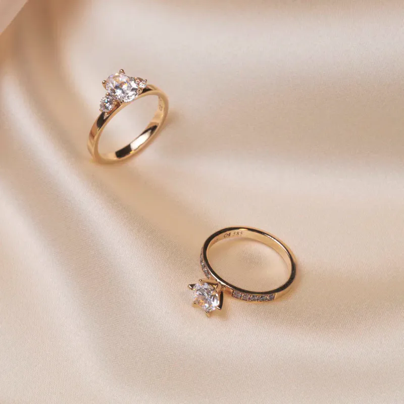 Ring THE CROWN 585 gull med LAB grown diamanter 1,20ct VS1